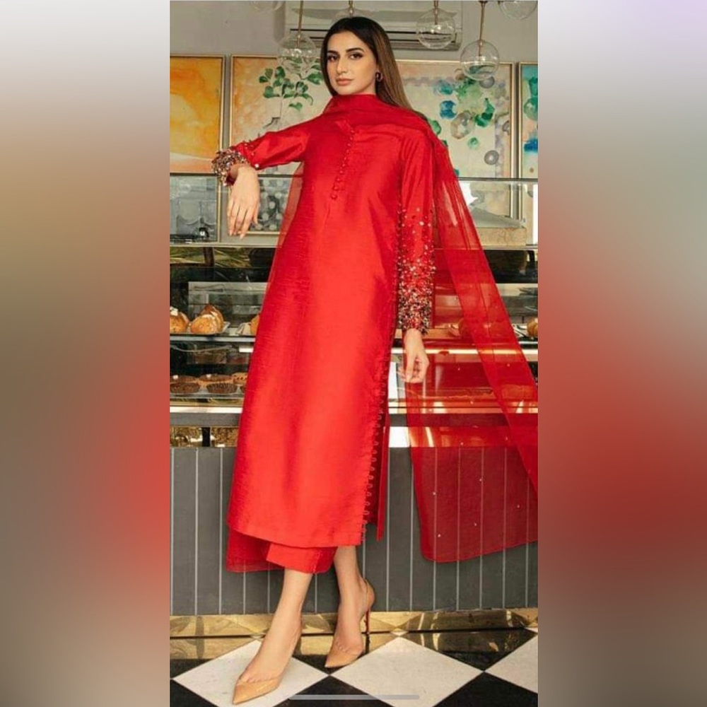 Brand new xl shalwar kameez